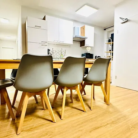 Dm Neuwertig Bettenhausen Bis 7 Personen