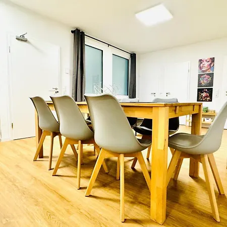 Dm Neuwertig Bettenhausen Bis 7 Personen Kassel